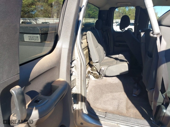 2012 Chevrolet Silverado 1500 LT with VIN 1GCRCSE06CZ277402, listed as a IAAI auction lot 40880052 with 140,769 mi miles. Bid and sale history available at carsss.com. Image 8.