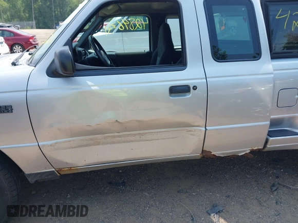 2003 Ford Ranger XL Fleet z VIN 1FTZR15E93PB50885, wystawiony jako IAAI lot #42846331 z przebiegiem 185 575 mil mil oraz . Historia ofert i sprzedaży dostępna na DreamBid. Obrazek 6.