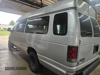 2011 Ford Econoline Passenger XL z VIN 1FBSS3BL1BDA81313, wystawiony jako IAAI lot #42535578 z przebiegiem 264 403 mil mil oraz . Historia ofert i sprzedaży dostępna na DreamBid. Obrazek 26.