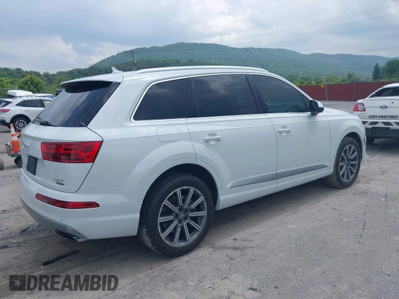 2017 Audi Q7 Prestige with VIN WA1VAAF73HD037362, listed as a IAAI auction lot 42423433 with 71,357 mi miles and . Bid and sale history available at DreamBid. Image 4.