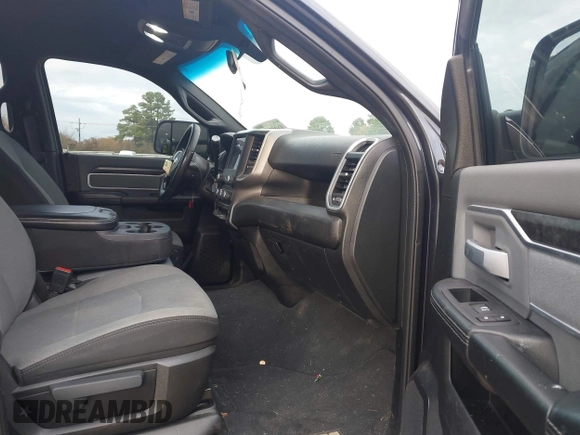 2022 Ram 2500 Big Horn with VIN 3C6UR5DL0NG271157, listed as a IAAI auction lot 41097000 with 94,591 mi miles. Bid and sale history available at carsss.com. Image 5.