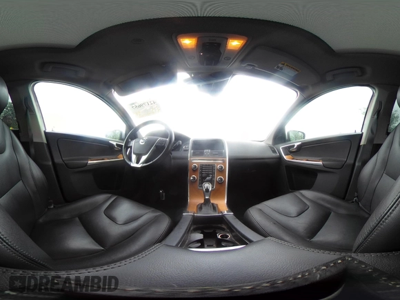 2017 Volvo XC60 Inscription с VIN YV440MRU6H2177633, выставлен на аукционе IAAI как лот 42179657 с пробегом 133 422 миль миль и . История ставок и продаж доступна на DreamBid. Изображение 19.