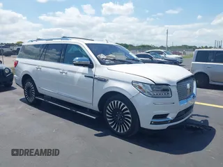 2018 Lincoln Navigator Black Label z VIN 5LMJJ3TT0JEL13071, wystawiony jako IAAI lot #42308766 z przebiegiem 62 903 mil mil oraz . Historia ofert i sprzedaży dostępna na DreamBid. Obrazek 1.