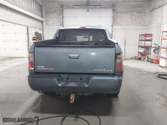2008 Honda Ridgeline RTS with VIN 2HJYK16488H527235, listed as a IAAI auction lot 41815770 with 176,982 mi miles. Bid and sale history available at carsss.com. Image 16.