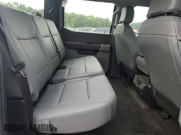 2024 Ford F-250 XL z VIN 1FT7W2BA9REC55812, wystawiony jako Copart lot #64114595 z przebiegiem 12 778 mil mil oraz Czysty tytuł • Clean title. Historia ofert i sprzedaży dostępna na DreamBid. Obrazek 10.