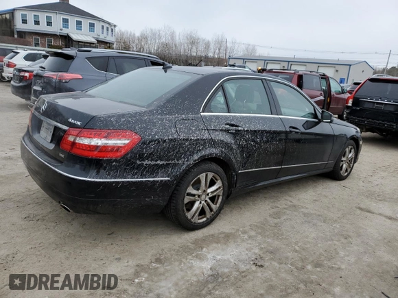 2010 Mercedes-Benz E 350 Luxury z VIN WDDHF8HB1AA257207, wystawiony jako Copart lot #56687035 z przebiegiem 138 020 mil mil oraz Nie do naprawy • Non repairable. Historia ofert i sprzedaży dostępna na DreamBid. Obrazek 3.