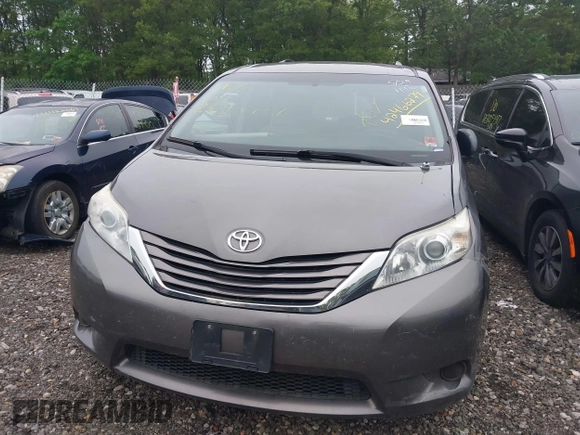 2015 Toyota Sienna LE AAS with VIN 5TDKK3DC7FS630614, listed as a IAAI auction lot 42466279 with Not provided miles and . Bid and sale history available at DreamBid. Image 11.