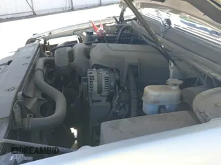 2013 Chevrolet Suburban LTZ z VIN 1GNSKKE79DR159399, wystawiony jako IAAI lot #42678920 z przebiegiem 199 380 mil mil oraz . Historia ofert i sprzedaży dostępna na DreamBid. Obrazek 23.