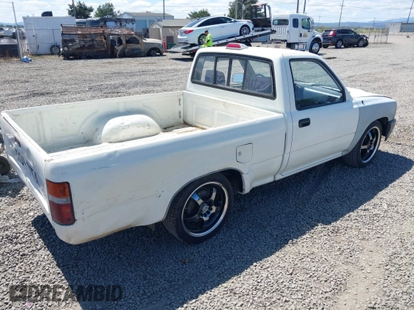 1994 Toyota Pickup with VIN 4TARN81A4RZ246357, listed as a IAAI auction lot 42664261 with 218,034 mi miles and . Bid and sale history available at DreamBid. Image 4.