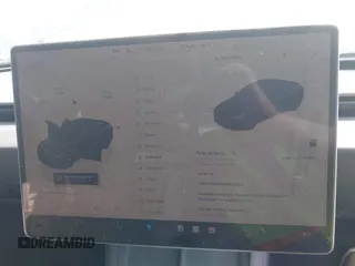2025 Tesla Model 3 Long Range z VIN 5YJ3E1EB0SF919659, wystawiony jako IAAI lot #42128333 z przebiegiem 2 068 mil mil oraz . Historia ofert i sprzedaży dostępna na DreamBid. Obrazek 7.