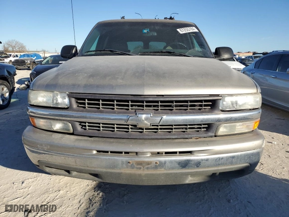 2000 Chevrolet Suburban LS with VIN 3GNEC16T3YG132821, listed as a Copart auction lot 87255784 with 236,048 mi miles and Clean Title. Bid and sale history available at carsss.com. Image 5.