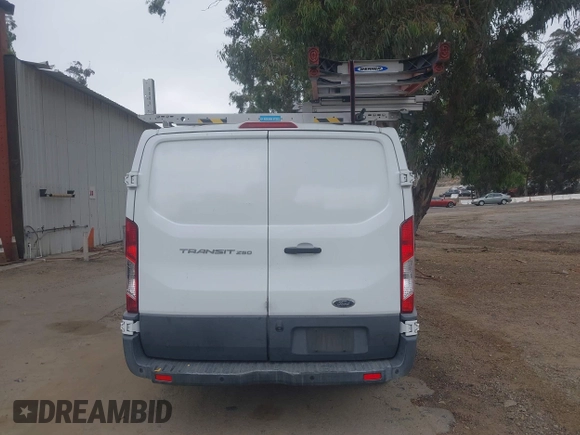 2017 Ford Transit с VIN 1FTYR1YM9HKB18814, выставлен на аукционе IAAI как лот 42540293 с пробегом 202 306 миль миль и . История ставок и продаж доступна на DreamBid. Изображение 16.