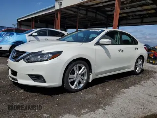 2017 Nissan Altima SR with VIN 1N4BL3AP2HC259831, listed as a Copart auction lot 52299175 with 121,466 mi miles and Salvage title. Bid and sale history available at DreamBid. Image 1.