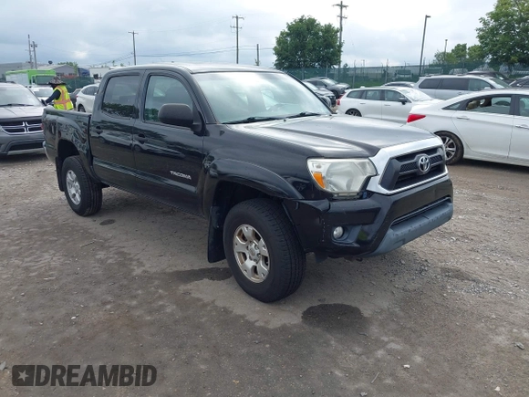 2013 Toyota Tacoma with VIN 3TMLU4EN5DM107500, listed as a IAAI auction lot 42733914 with Not provided miles and . Bid and sale history available at DreamBid. Image 1.