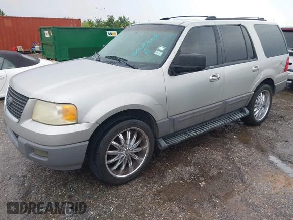 2003 Ford Expedition Special Service with VIN 1FMRU15W83LB77540, listed as a IAAI auction lot 42690609 with 282,647 mi miles and . Bid and sale history available at DreamBid. Image 2.