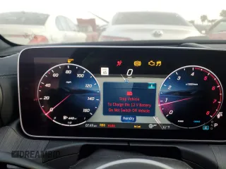 2024 Mercedes-Benz CLE 300 z VIN W1KMK4HBXRF025030, wystawiony jako Copart lot #73923934 z przebiegiem Nie podano mil oraz Nie do naprawy. Historia ofert i sprzedaży dostępna na DreamBid. Obrazek 9.