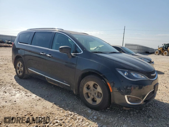 2017 Chrysler Pacifica Touring L Plus with VIN 2C4RC1EG7HR622932, listed as a Copart auction lot 56323635 with 140,008 mi miles and Clean Title. Bid and sale history available at DreamBid. Image 4.