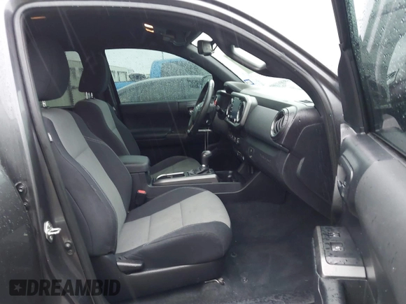 2020 Toyota Tacoma SR5 with VIN 5TFCZ5AN1LX227753, listed as a IAAI auction lot 41543939 with 35,860 mi miles and . Bid and sale history available at DreamBid. Image 5.