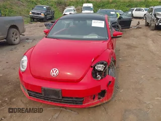 2012 Volkswagen Beetle 2.5L PZEV with VIN 3VWJP7AT8CM637489, listed as a IAAI auction lot 42377559 with 174,295 mi miles and . Bid and sale history available at DreamBid. Image 6.