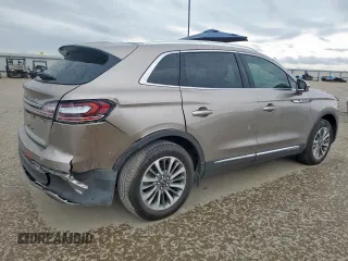 2020 Lincoln Nautilus Standard z VIN 2LMPJ6J91LBL15534, wystawiony jako Copart lot #57976835 z przebiegiem 32 572 mil mil oraz Szkoda całkowita • Salvage title. Historia ofert i sprzedaży dostępna na DreamBid. Obrazek 3.