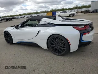 2019 BMW i8 z VIN WBY2Z6C51KVB82985, wystawiony jako Copart lot #47491815 z przebiegiem 74 489 mil mil oraz Szkoda całkowita • Salvage title. Historia ofert i sprzedaży dostępna na DreamBid. Obrazek 2.