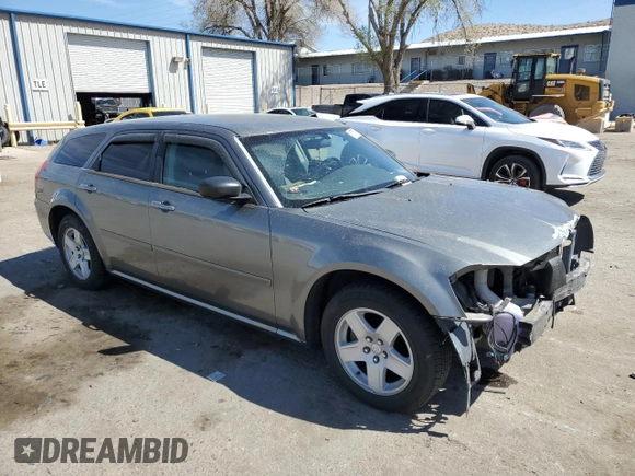 2005 Dodge Magnum SE with VIN 2D4FV48V55H529632, listed as a Copart auction lot 50377515 with 91,739 mi miles and Salvage Title. Bid and sale history available at carsss.com. Image 4.