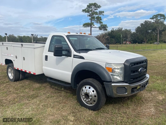 2016 Ford Super Duty F-550 DRW XL with VIN 1FDUF5GY3GEB54493, listed as a Copart auction lot 81772304 with 258,961 mi miles and Clean Title. Bid and sale history available at carsss.com. Image 1.