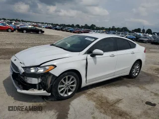 2017 Ford Fusion SE with VIN 3FA6P0H72HR342851, listed as a Copart auction lot 59720005 with 135,887 mi miles and Salvage title. Bid and sale history available at DreamBid. Image 1.