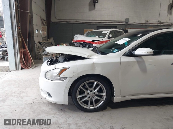 2011 Nissan Maxima 3.5 SV with VIN 1N4AA5AP1BC802204, listed as a IAAI auction lot 42016069 with 99,826 mi miles. Bid and sale history available at carsss.com. Image 13.