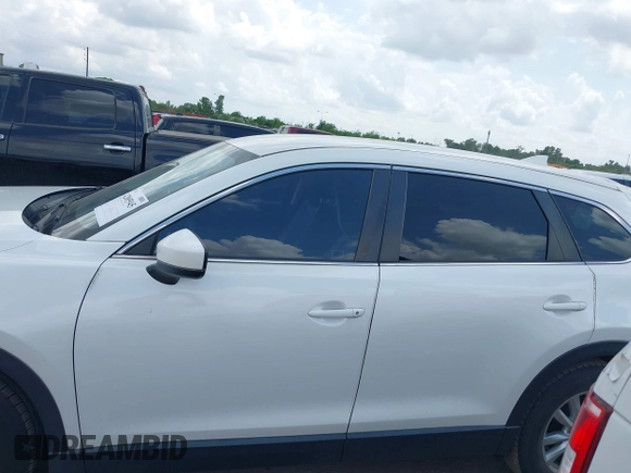 2016 Mazda CX-9 Sport z VIN JM3TCABY1G0111316, wystawiony jako IAAI lot #42085945 z przebiegiem 98 691 mil mil oraz . Historia ofert i sprzedaży dostępna na DreamBid. Obrazek 15.