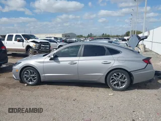 2023 Hyundai Sonata SEL z VIN KMHL64JA4PA272481, wystawiony jako IAAI lot #41814886 z przebiegiem 29 263 mil mil oraz . Historia ofert i sprzedaży dostępna na DreamBid. Obrazek 14.