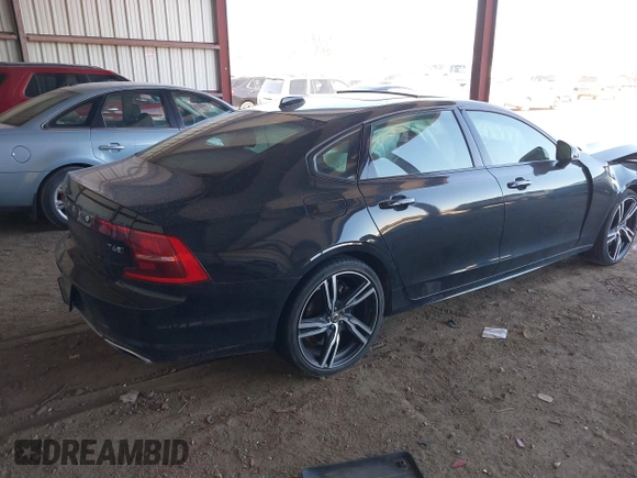 2020 Volvo S90 R-Design с VIN LVYA22MT7LP168513, выставлен на аукционе IAAI как лот 41978885 с пробегом 84 214 миль миль и . История ставок и продаж доступна на DreamBid. Изображение 4.