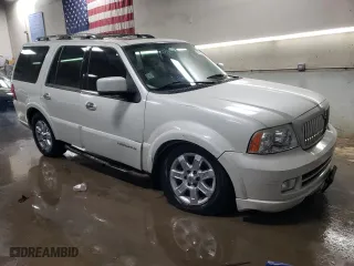 2005 Lincoln Navigator Luxury with VIN 5LMFU28545LJ24815, listed as a Copart auction lot 82611304 with 188,592 mi miles and Salvage Title. Bid and sale history available at carsss.com. Image 4.