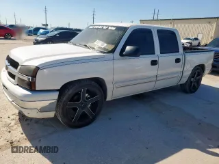 2005 Chevrolet Silverado 1500 LS z VIN 2GCEC13T851261512, wystawiony jako Copart lot #53951355 z przebiegiem 182 531 mil mil oraz Szkoda całkowita • Salvage title. Historia ofert i sprzedaży dostępna na DreamBid. Obrazek 1.