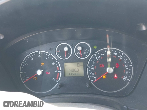 2010 Ford Transit Connect XL z VIN NM0LS7AN5AT016296, wystawiony jako IAAI lot #42597011 z przebiegiem 175 895 mil mil oraz . Historia ofert i sprzedaży dostępna na DreamBid. Obrazek 7.