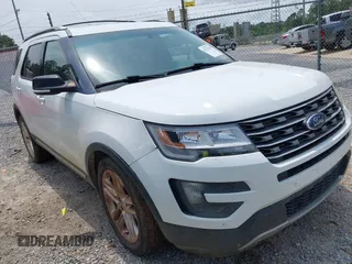 2016 Ford Explorer XLT with VIN 1FM5K7D83GGA60263, listed as a IAAI auction lot 42178304 with 332,518 mi miles and . Bid and sale history available at DreamBid. Image 1.