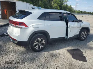 2024 Volkswagen Atlas SE z VIN 1V2DE2CA2RC207731, wystawiony jako Copart lot #68003224 z przebiegiem 12 886 mil mil oraz Szkoda całkowita • Salvage title. Historia ofert i sprzedaży dostępna na DreamBid. Obrazek 3.