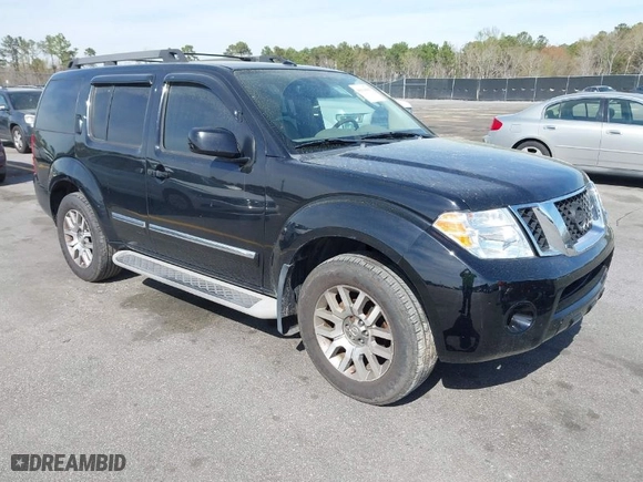 2012 Nissan Pathfinder SV with VIN 5N1AR1NB6CC640545, listed as a IAAI auction lot 41834016 with 163,871 mi miles. Bid and sale history available at carsss.com. Image 1.