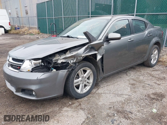 2013 Dodge Avenger SXT z VIN 1C3CDZCG0DN521540, wystawiony jako IAAI lot #40772548 z przebiegiem 145 455 mil mil oraz . Historia ofert i sprzedaży dostępna na DreamBid. Obrazek 2.
