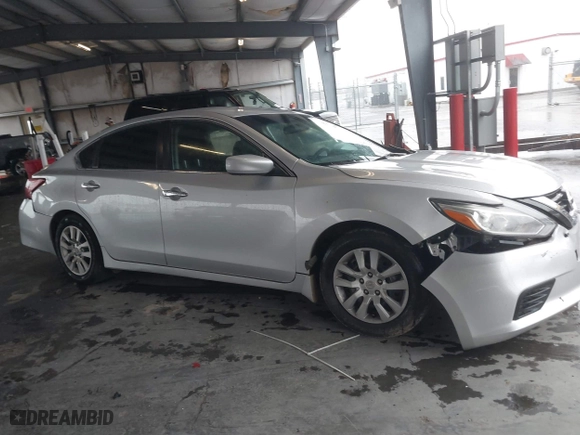 2018 Nissan Altima 2.5 SL with VIN 1N4AL3APXJC128387, listed as a IAAI auction lot 41370583 with 1 mi miles. Bid and sale history available at carsss.com. Image 13.