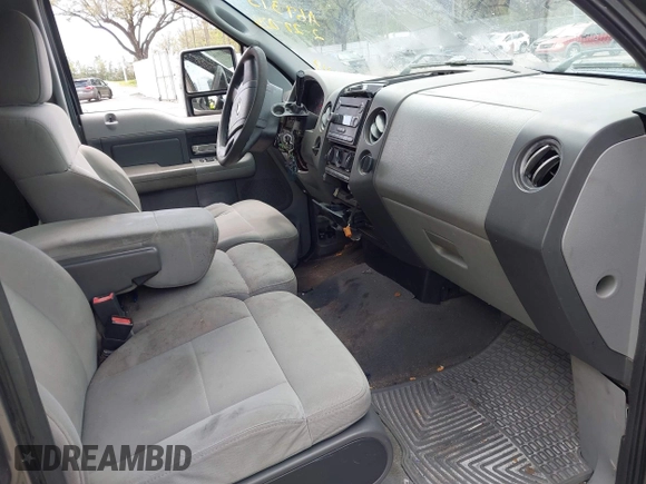 2008 Ford F-150 XL with VIN 1FTRW12W18FA67373, listed as a IAAI auction lot 41693401 with 198,864 mi miles. Bid and sale history available at carsss.com. Image 5.