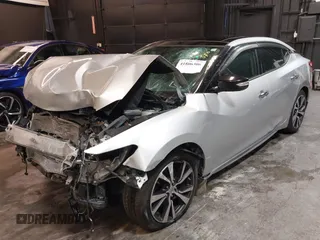 2016 Nissan Maxima SV z VIN 1N4AA6AP4GC415952, wystawiony jako IAAI lot #41806306 z przebiegiem 131 612 mil mil oraz . Historia ofert i sprzedaży dostępna na DreamBid. Obrazek 19.