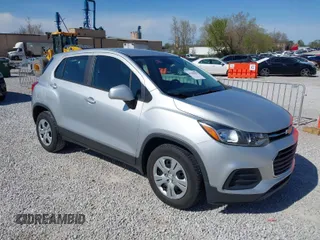2017 Chevrolet Trax LS with VIN 3GNCJKSBXHL232986, listed as a IAAI auction lot 41986918 with 121,094 mi miles. Bid and sale history available at carsss.com. Image 1.