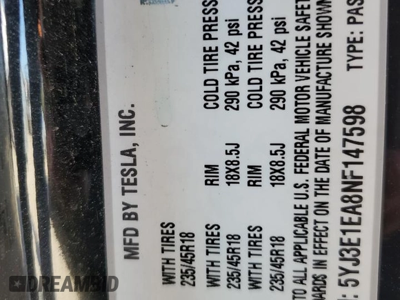 2022 Tesla Model 3 z VIN 5YJ3E1EA8NF147598, wystawiony jako Copart lot #53286125 z przebiegiem Nie podano mil oraz Szkoda całkowita • Salvage title. Historia ofert i sprzedaży dostępna na DreamBid. Obrazek 13.