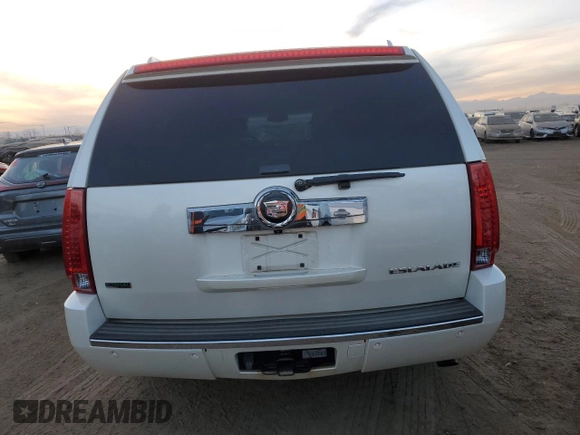 2010 Cadillac Escalade ESV Luxury z VIN 1GYUKHEF8AR102189, wystawiony jako Copart lot #82428034 z przebiegiem 163 848 mil mil oraz Szkoda całkowita • Salvage title. Historia ofert i sprzedaży dostępna na DreamBid. Obrazek 6.