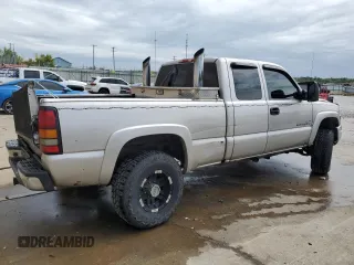 2007 GMC Sierra 2500HD SLE1 z VIN 1GTHK29D57E164940, wystawiony jako Copart lot #71756044 z przebiegiem 371 493 mil mil oraz Nie do naprawy • Non repairable. Historia ofert i sprzedaży dostępna na DreamBid. Obrazek 3.