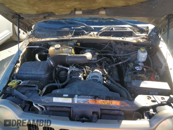 2004 Jeep Liberty Sport with VIN 1J4GK48K64W153128, listed as a Copart auction lot 75900124 with 205,257 mi miles and Non Repairable. Bid and sale history available at DreamBid. Image 11.