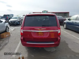 2014 Chrysler Town & Country Touring-L with VIN 2C4RC1CGXER165421, listed as a IAAI auction lot 41866846 with 53,303 mi miles. Bid and sale history available at carsss.com. Image 17.