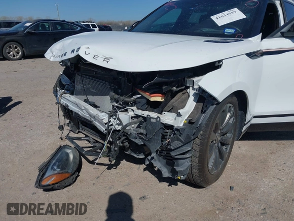 2018 Land Rover Range Rover Velar R-Dynamic SE with VIN SALYL2RV2JA747334, listed as a IAAI auction lot 41834587 with 79,780 mi miles. Bid and sale history available at carsss.com. Image 6.