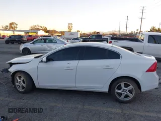 2012 Volvo S60 T5 with VIN YV1622FS7C2041060, listed as a IAAI auction lot 41319044 with 1 mi miles. Bid and sale history available at carsss.com. Image 14.
